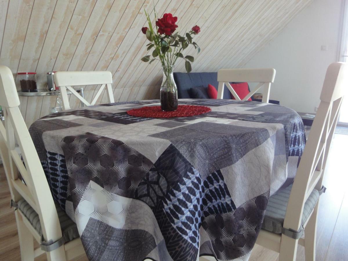 Apartamento La Gilleterie Loireauxence Exterior foto